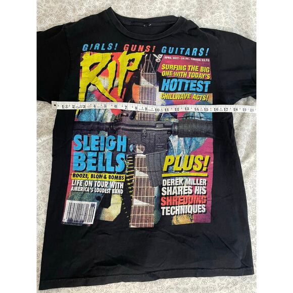 Sleigh Bells RIP Magazine Cover Band T-Shirt Black Small - Picture 3 of 5